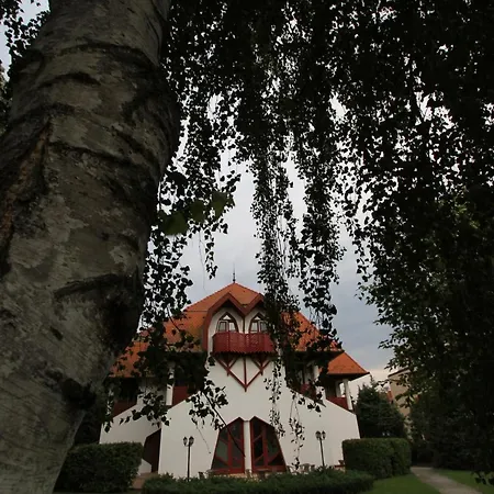 Grantek Hotel