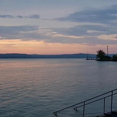 Grantek Balatonlelle