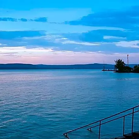 Grantek 3* Balatonlelle