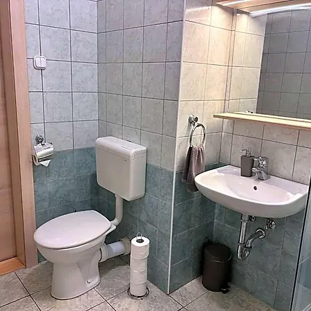 Grantek Ueduelohaz 호텔
