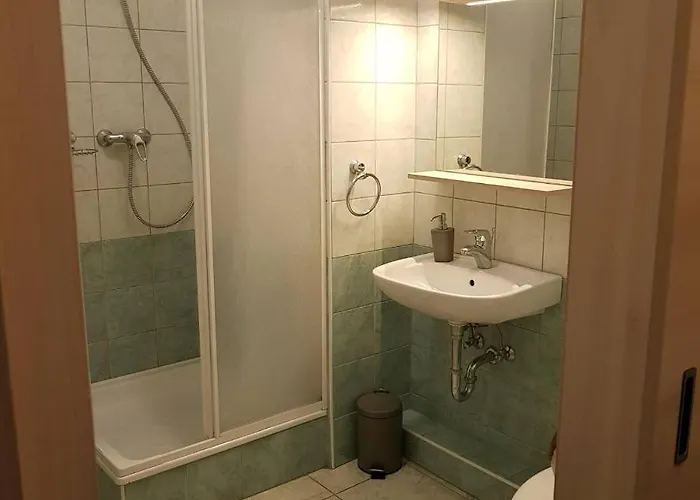 Grantek Ueduelohaz Hotel *