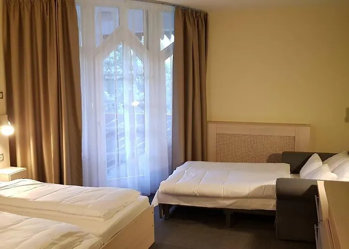 Hotel Grantek Ueduelohaz